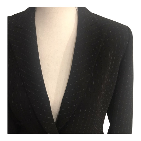*GS* Ann Taylor Petites Pin Stripe Blazer - Picture 2 of 6